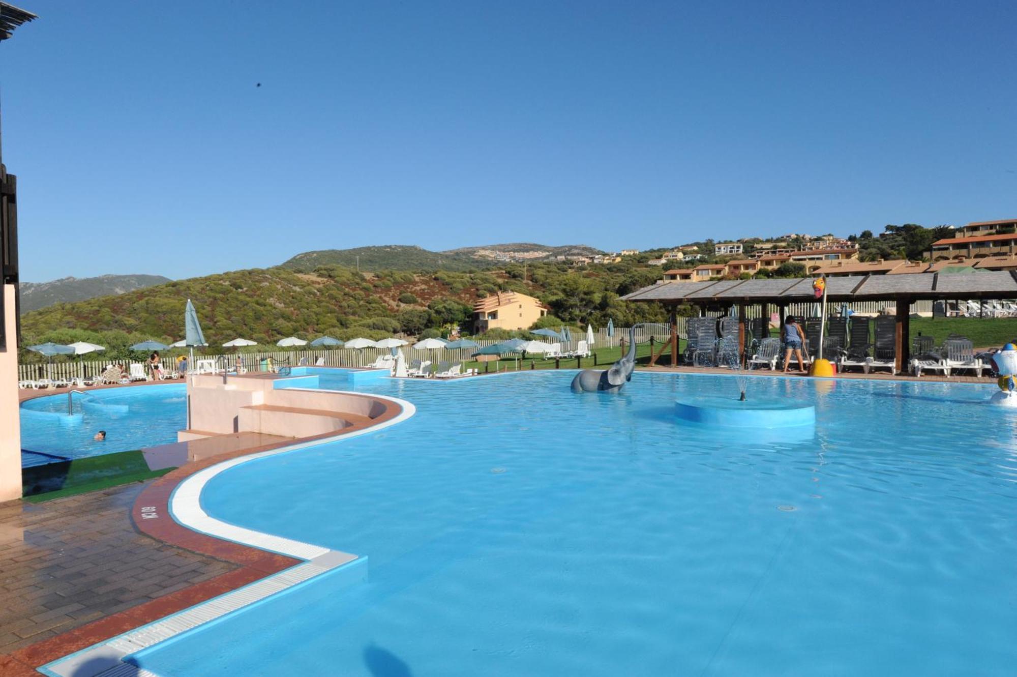 Acquapark Isola Rossa Costa Rossa Apartment Exterior foto